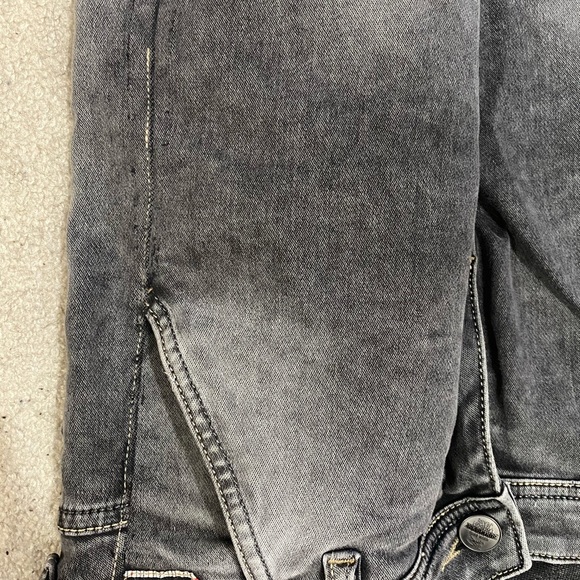 Grey skinny Jeans (new) - Picture 2 of 8